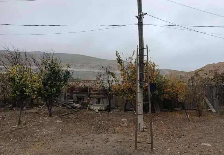 60 000 AZN - 1200 m² Obyekt / Ofis Satılır, Siyəzən