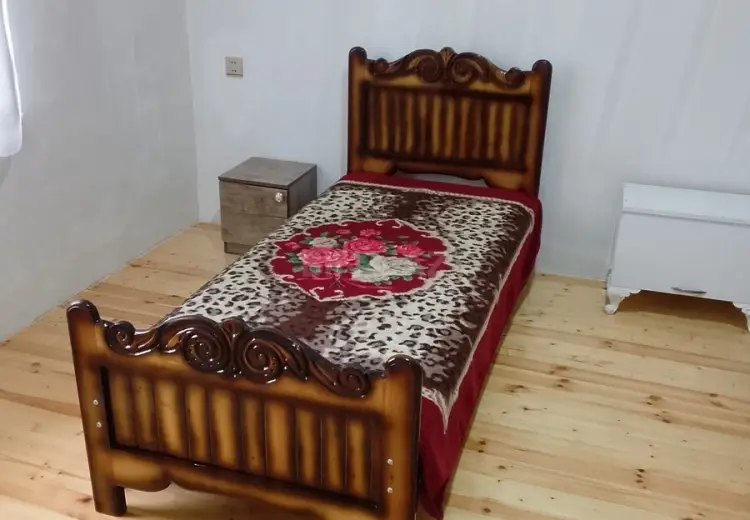 100 AZN - 3 otaqlı mənzil Kirayə (aylıq), Qazax