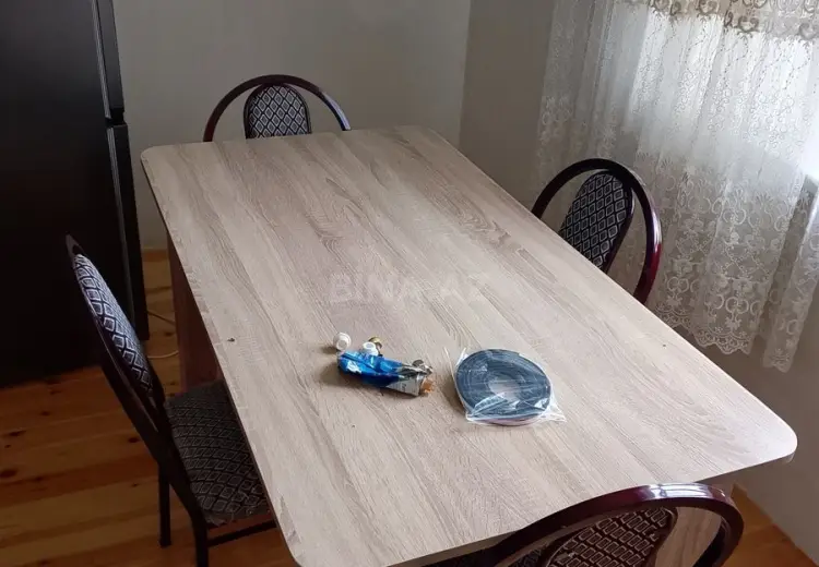 100 AZN - 3 otaqlı mənzil Kirayə (aylıq), Qazax