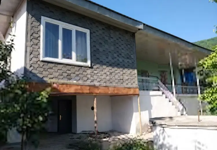100 AZN - 3 otaqlı mənzil Kirayə (aylıq), Şəki