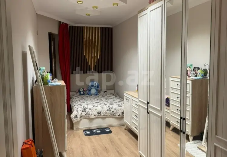 355 000 AZN - 4 otaqlı mənzil , Bakı