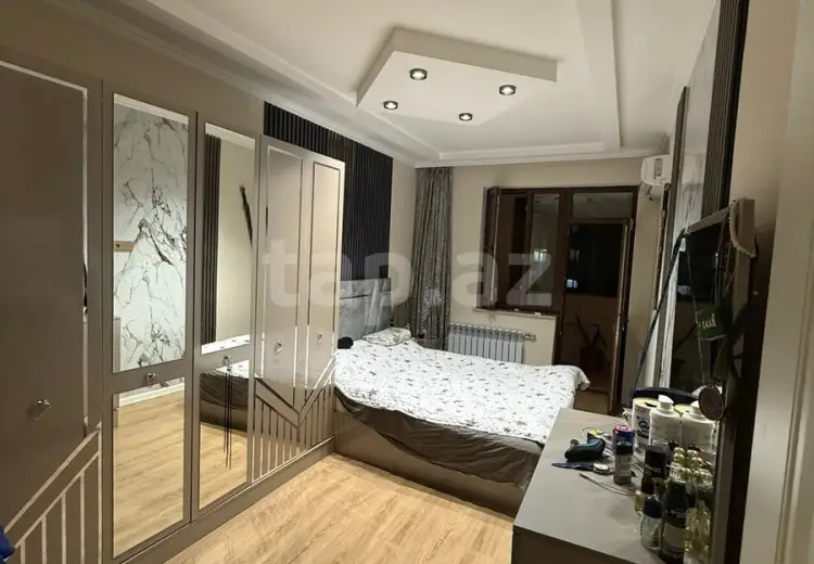 355 000 AZN - 4 otaqlı mənzil , Bakı