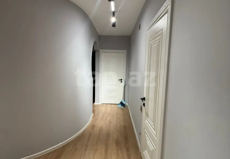 355 000 AZN - 4 otaqlı mənzil , Bakı