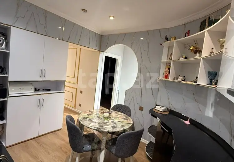 355 000 AZN - 4 otaqlı mənzil , Bakı