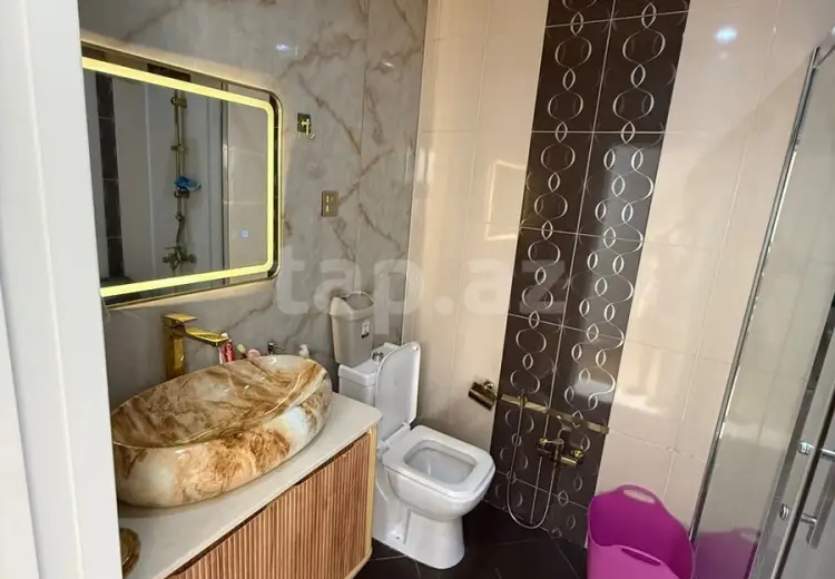 355 000 AZN - 4 otaqlı mənzil , Bakı
