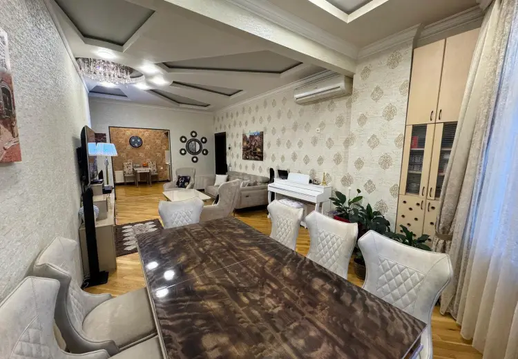 3 otaqlı mənzil Kirayə (günlük), Səbail, Bakı