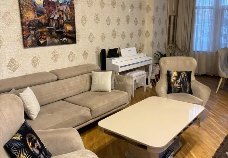 3 otaqlı mənzil Kirayə (günlük), Səbail, Bakı