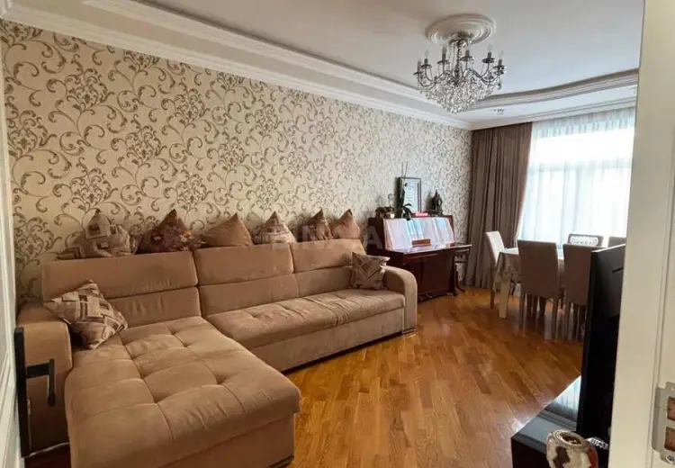 2 otaqlı mənzil Satılır, Əhmədli, Xətai, Bakı
