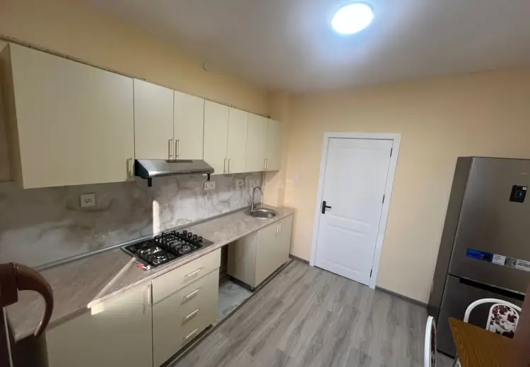 800 AZN - 3 otaqlı mənzil Kirayə (aylıq), 8-ci kilometr, Laçın