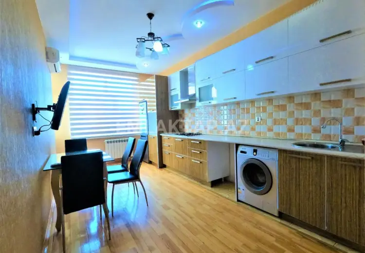 1 100 AZN - 3 otaqlı mənzil Kirayə (aylıq), 8-ci kilometr, Nizami, Bakı
