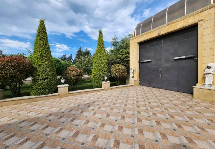 8 otaqlı mənzil Satılır, Novxanı, Abşeron