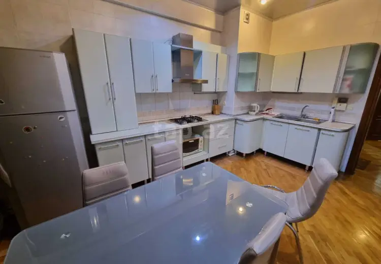 650 AZN - 2 otaqlı mənzil Kirayə (aylıq), Nərimanov, Bakı