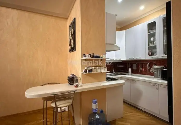 3 otaqlı mənzil Satılır, Yasamal qəs., Yasamal, Bakı