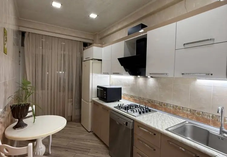 800 AZN - 2 otaqlı mənzil Kirayə (aylıq), Abşeron