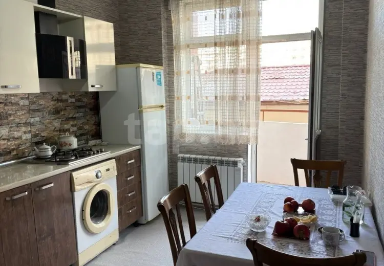 800 AZN - 1 otaqlı mənzil Kirayə (aylıq), Bakı
