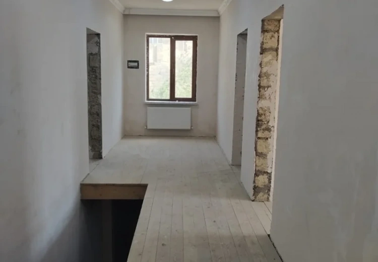 10 otaqlı mənzil Satılır, Badamdar qəs., Səbail, Bakı