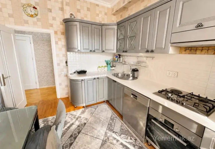 900 AZN - 3 otaqlı mənzil Kirayə (aylıq), Nizami, Bakı