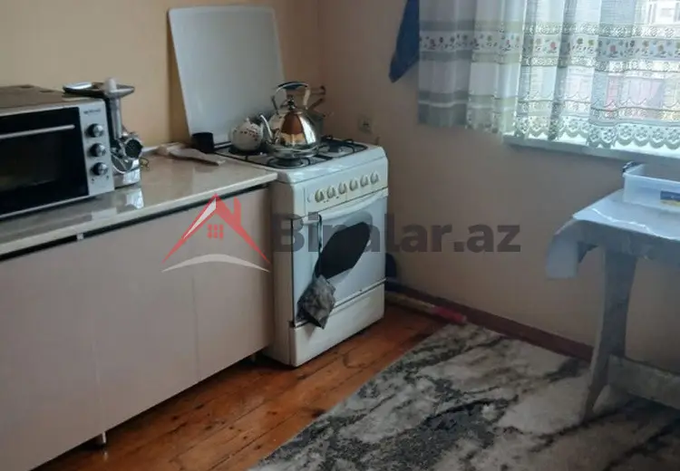 200 AZN - 6 otaqlı mənzil Satılır, Masallı