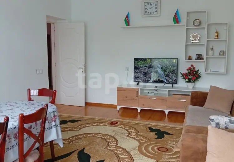 150 AZN - 4 otaqlı mənzil Kirayə (günlük), Qusar