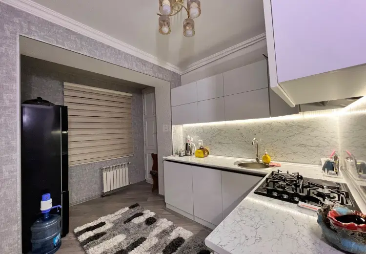 2 otaqlı mənzil Satılır, Əhmədli, Xətai, Bakı