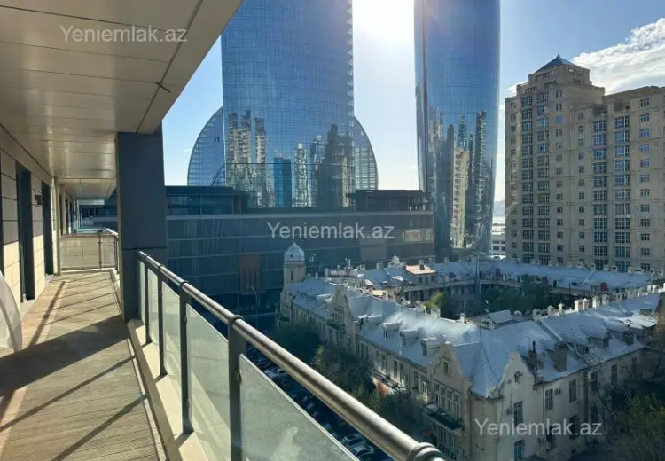 5 000 AZN - 3 otaqlı mənzil Kirayə (aylıq), Səbail, Bakı