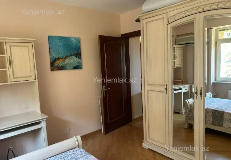 1 400 AZN - 3 otaqlı mənzil Kirayə (aylıq), Səbail, Bakı
