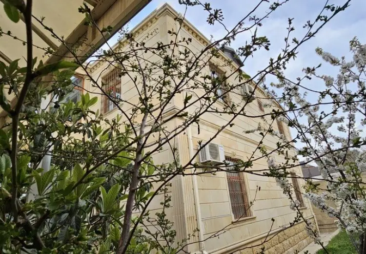 6 otaqlı mənzil Satılır, Badamdar qəs., Səbail, Bakı