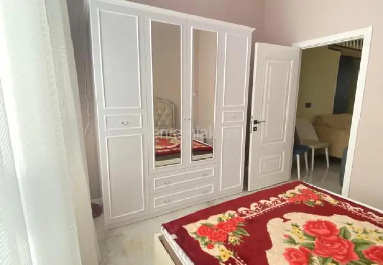 100 AZN - 3 otaqlı mənzil Kirayə (aylıq), Səbail, Bakı
