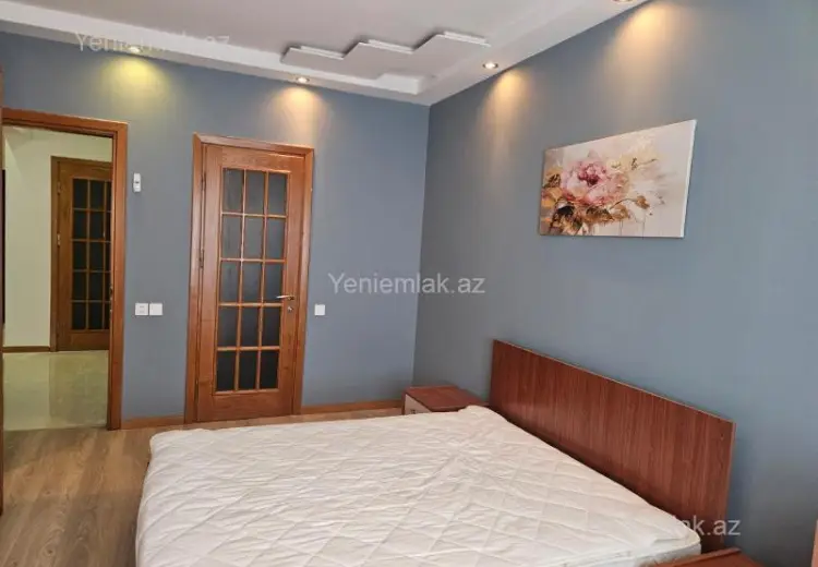 1 300 AZN - 3 otaqlı mənzil Kirayə (aylıq), Nizami, Bakı