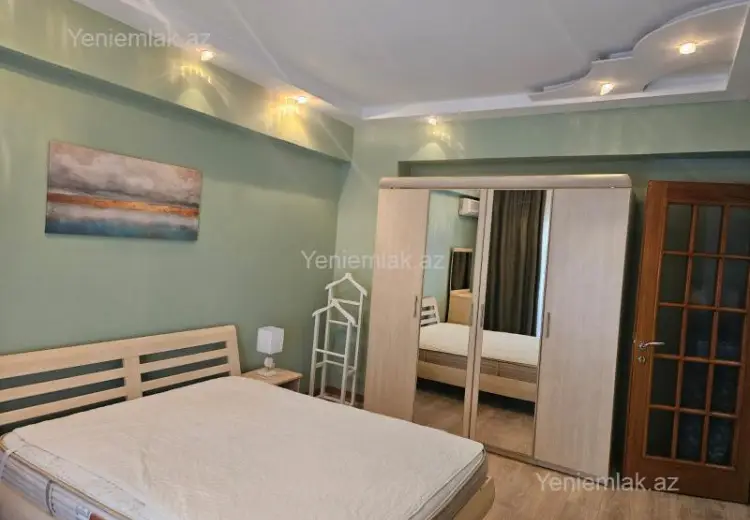 1 300 AZN - 3 otaqlı mənzil Kirayə (aylıq), Nizami, Bakı