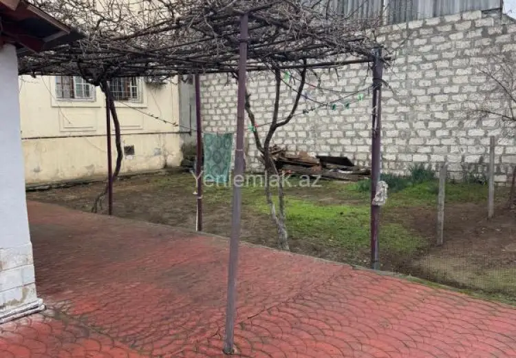 750 AZN - 3 otaqlı mənzil Kirayə (aylıq), 8-ci kilometr, Nizami, Bakı