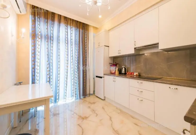 1 100 AZN - 3 otaqlı mənzil Kirayə (aylıq), Yasamal qəs., Yasamal, Bakı