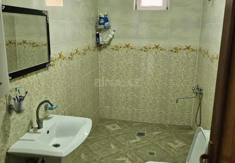 100 000 AZN - 7 otaqlı mənzil Satılır, Gədəbəy