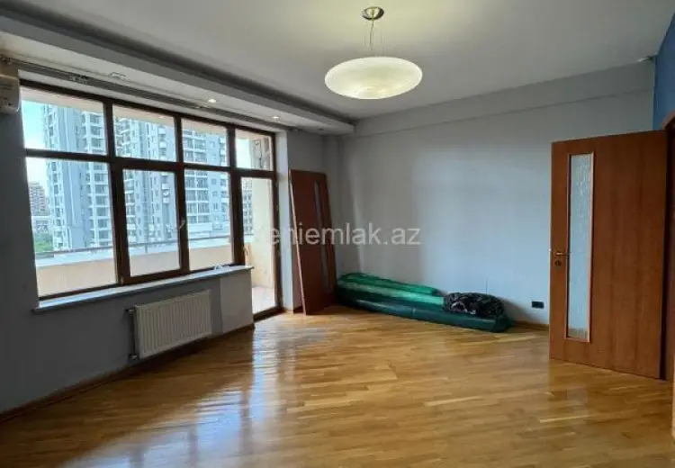 600 000 AZN - 4 otaqlı mənzil Satılır, Yasamal qəs., Yasamal, Bakı