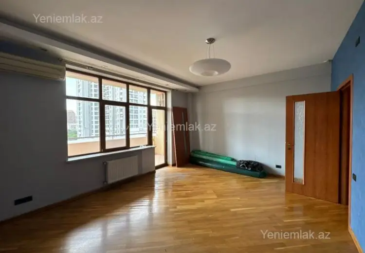 600 000 AZN - 4 otaqlı mənzil Satılır, Yasamal qəs., Yasamal, Bakı