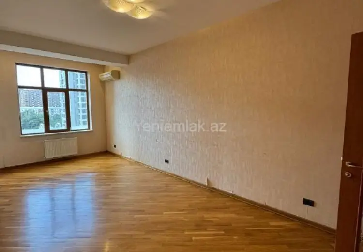 600 000 AZN - 4 otaqlı mənzil Satılır, Yasamal qəs., Yasamal, Bakı