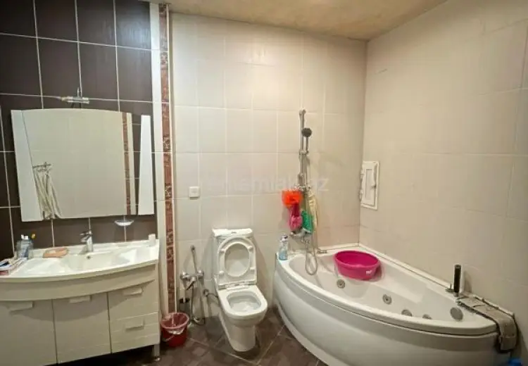 1 000 AZN - 3 otaqlı mənzil Kirayə (aylıq), Nəsimi, Bakı