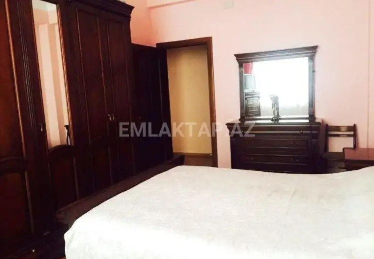 1 200 AZN - 3 otaqlı mənzil Kirayə (aylıq), Nərimanov, Bakı