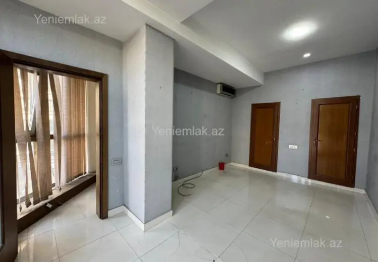 2 700 AZN - 230 m² Obyekt / Ofis Kirayə (aylıq), Nərimanov, Bakı