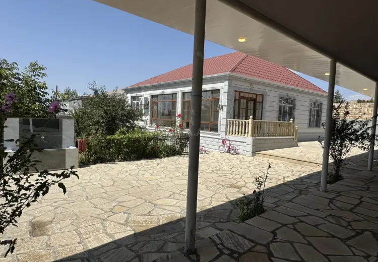 200 AZN - 6 otaqlı mənzil Kirayə (aylıq), Şamaxı