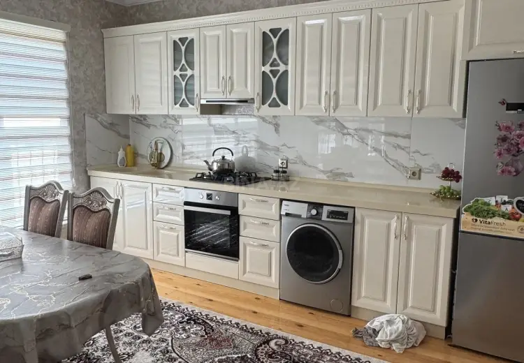 200 AZN - 6 otaqlı mənzil Kirayə (aylıq), Şamaxı