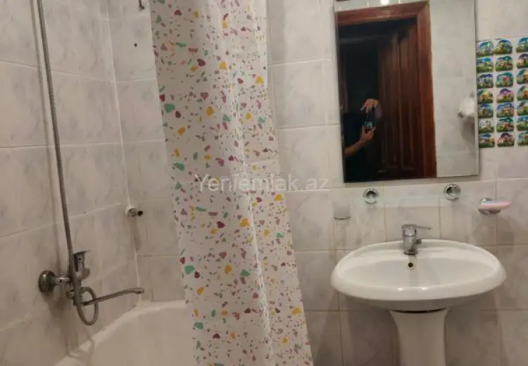 750 AZN - 4 otaqlı mənzil Kirayə (aylıq), Badamdar qəs., Səbail, Bakı