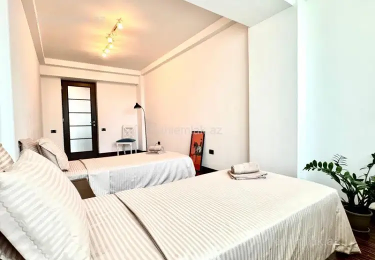 450 000 AZN - 3 otaqlı mənzil Satılır, Səbail, Bakı