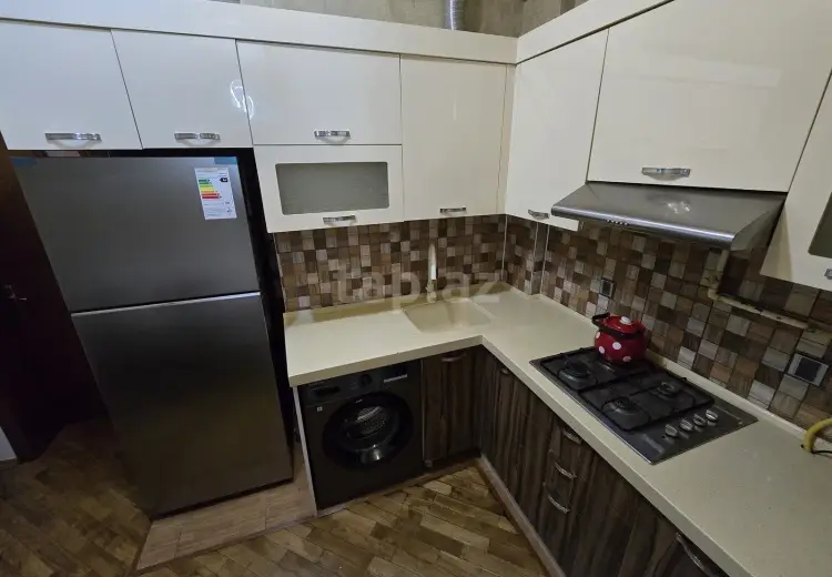 900 AZN - 2 otaqlı mənzil Kirayə (aylıq), Bakı