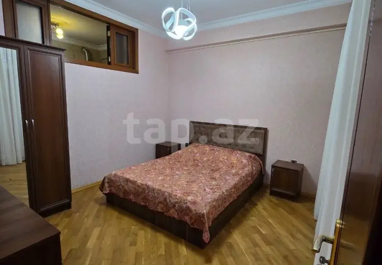 900 AZN - 2 otaqlı mənzil Kirayə (aylıq), Bakı