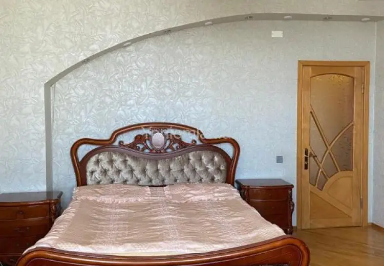 1 300 AZN - 4 otaqlı mənzil Kirayə (aylıq), Yasamal qəs., Yasamal, Bakı