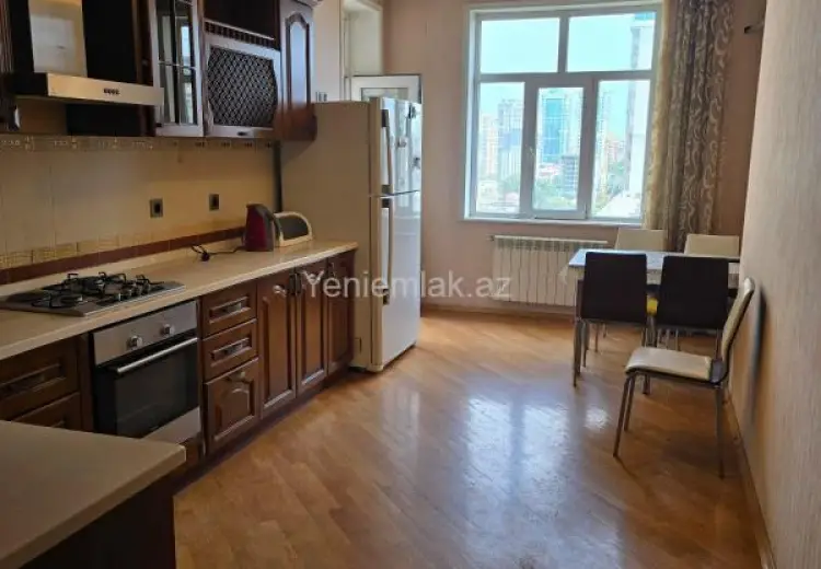 415 000 AZN - 3 otaqlı mənzil Satılır, Nizami, Bakı