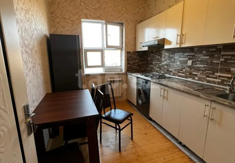 350 AZN - 2 otaqlı mənzil Kirayə (aylıq), Bakı