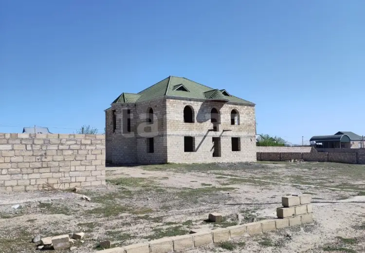 50 000 AZN - 8 otaqlı mənzil , Bərdə