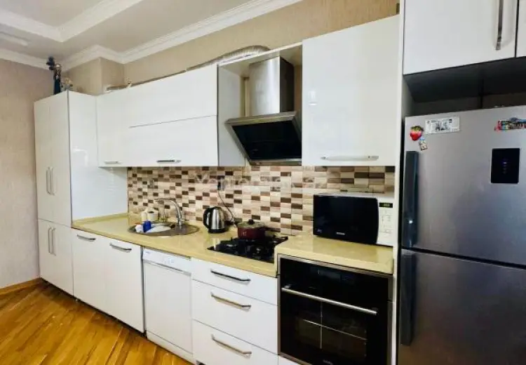 1 000 AZN - 3 otaqlı mənzil Kirayə (aylıq), Yasamal qəs., Yasamal, Bakı